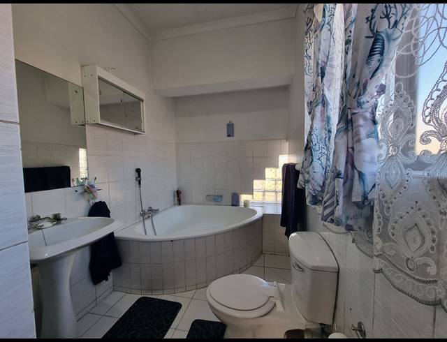 3 BEDROOM HOUSE FOR SALE IN LEVALLIA